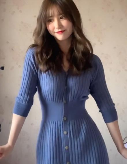 女明星健身房服装_明星穿搭健身房视频_女明星穿健身装