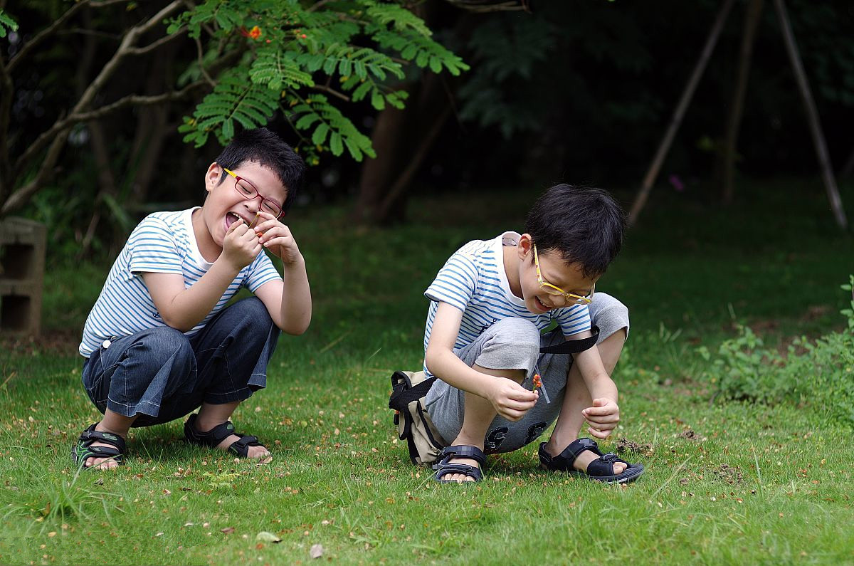欧美人眼中的亚洲蹲，竟然是中国人的神奇技